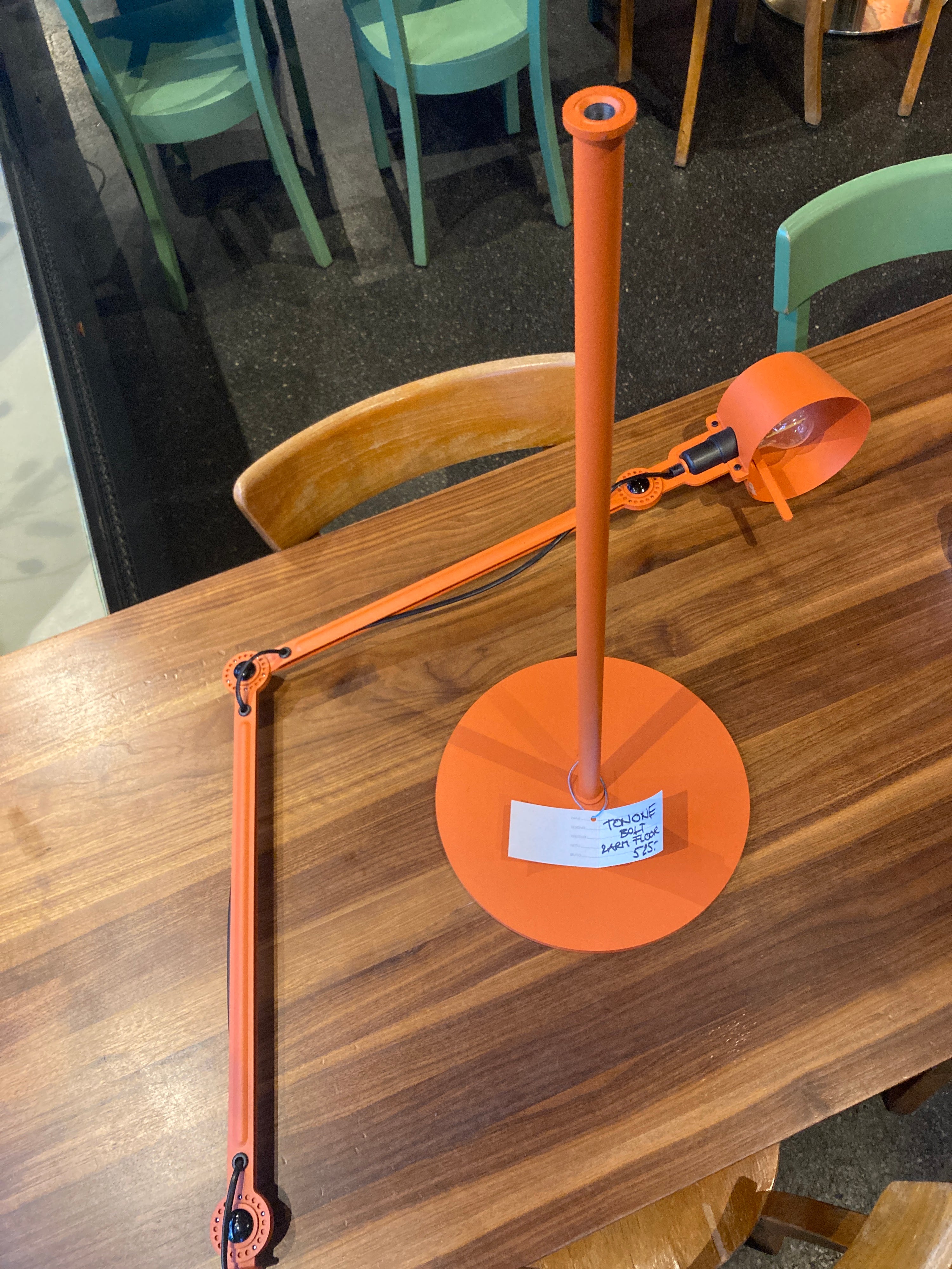 TONONE BOLT FLOOR 2-Arms