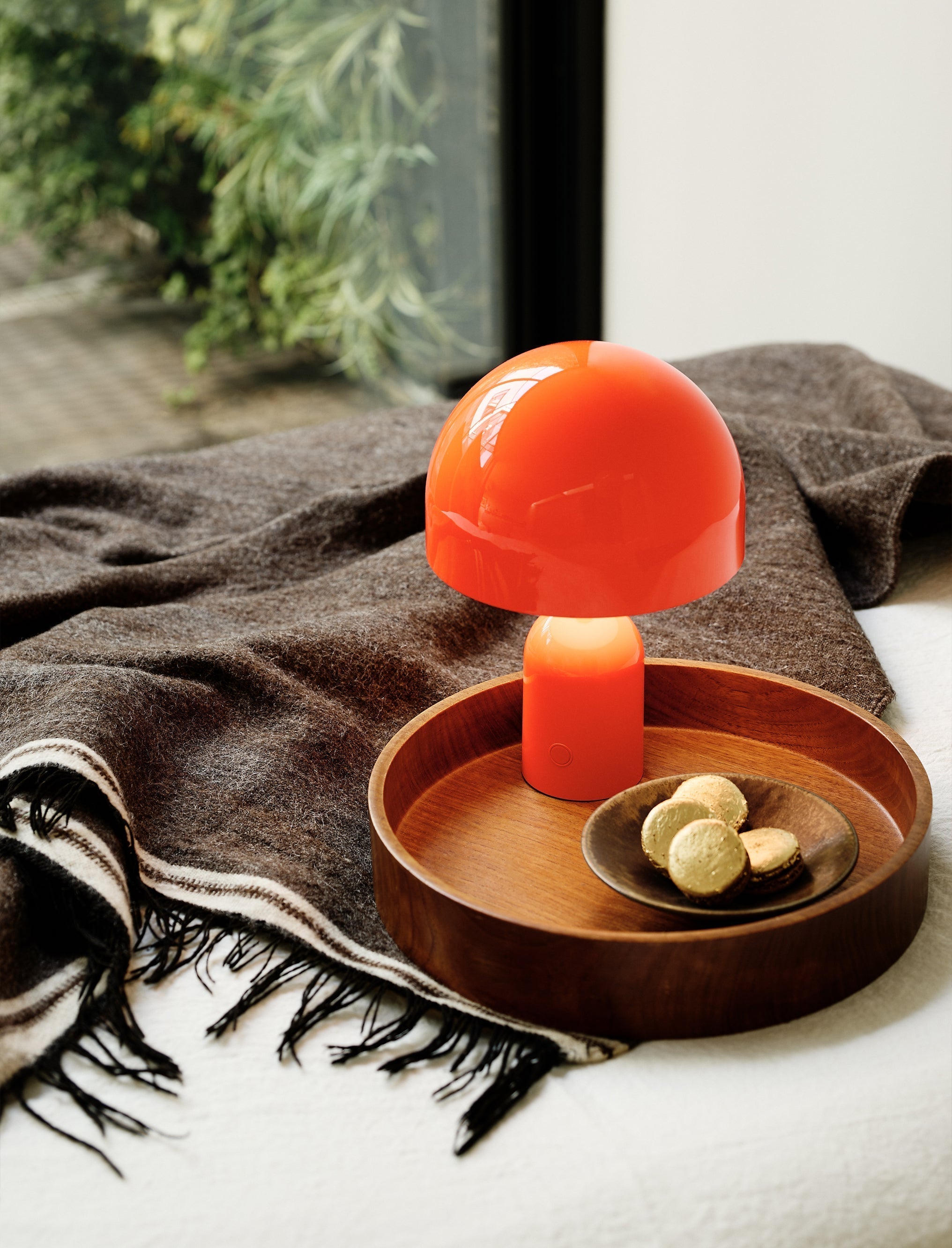 AVK15_BELL Portable High-Gloss Fluoro