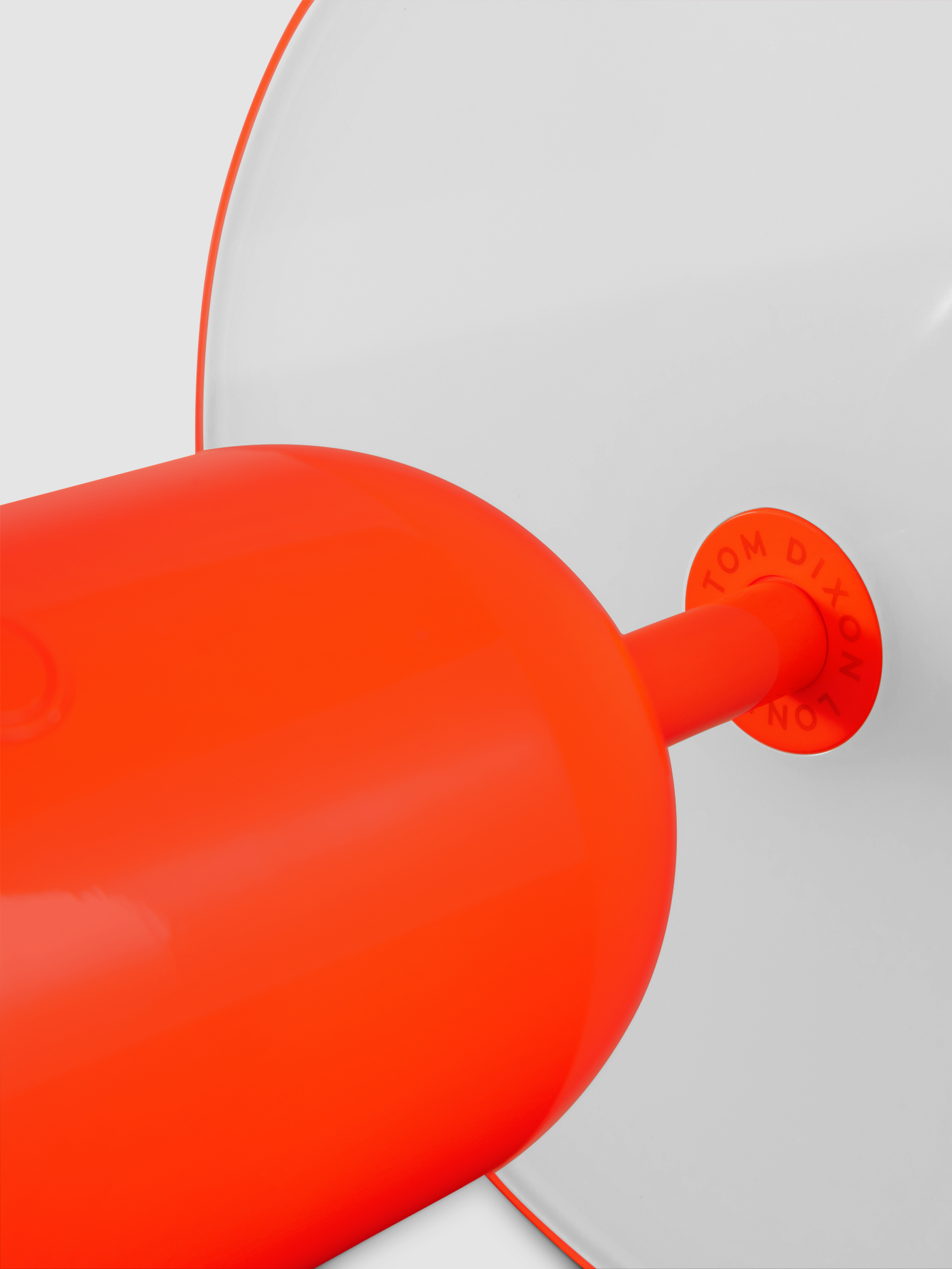 AVK15_BELL Portable High-Gloss Fluoro