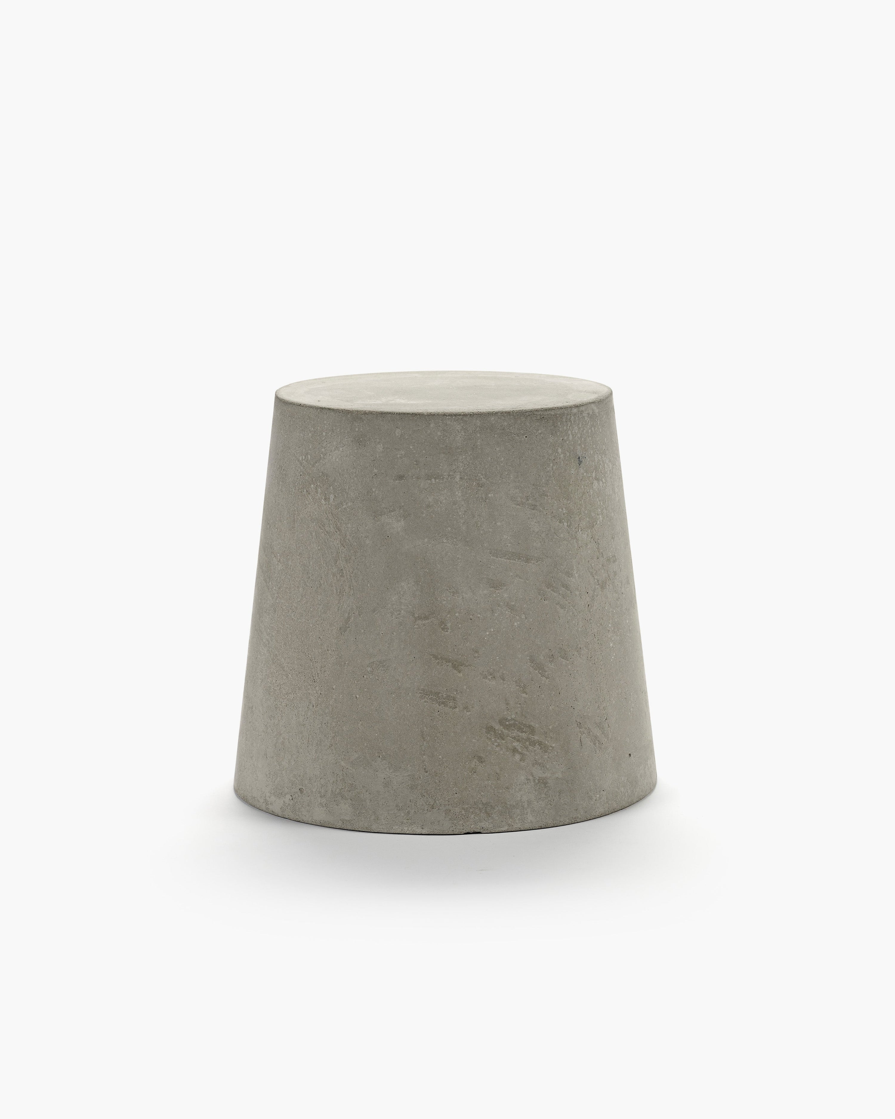 FEAST - table stand (L) concrete