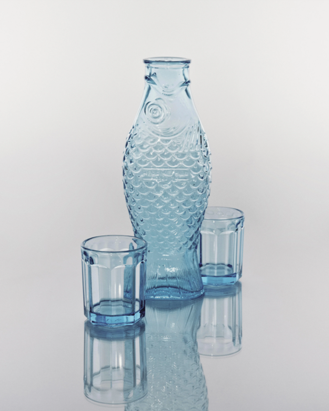 AVK3_SET Karaffe mit 2 Gläsern_Fish & Fish