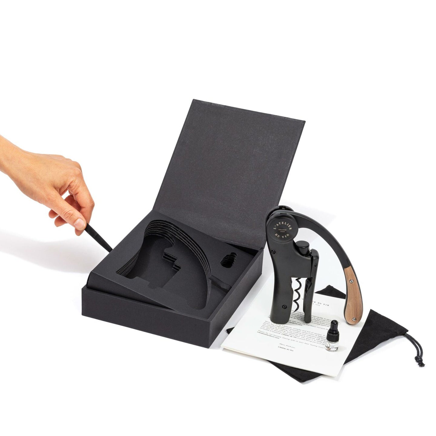 Oeno Motion Wood & Black - Hebelkorkenzieher mit Walnussholzgriff