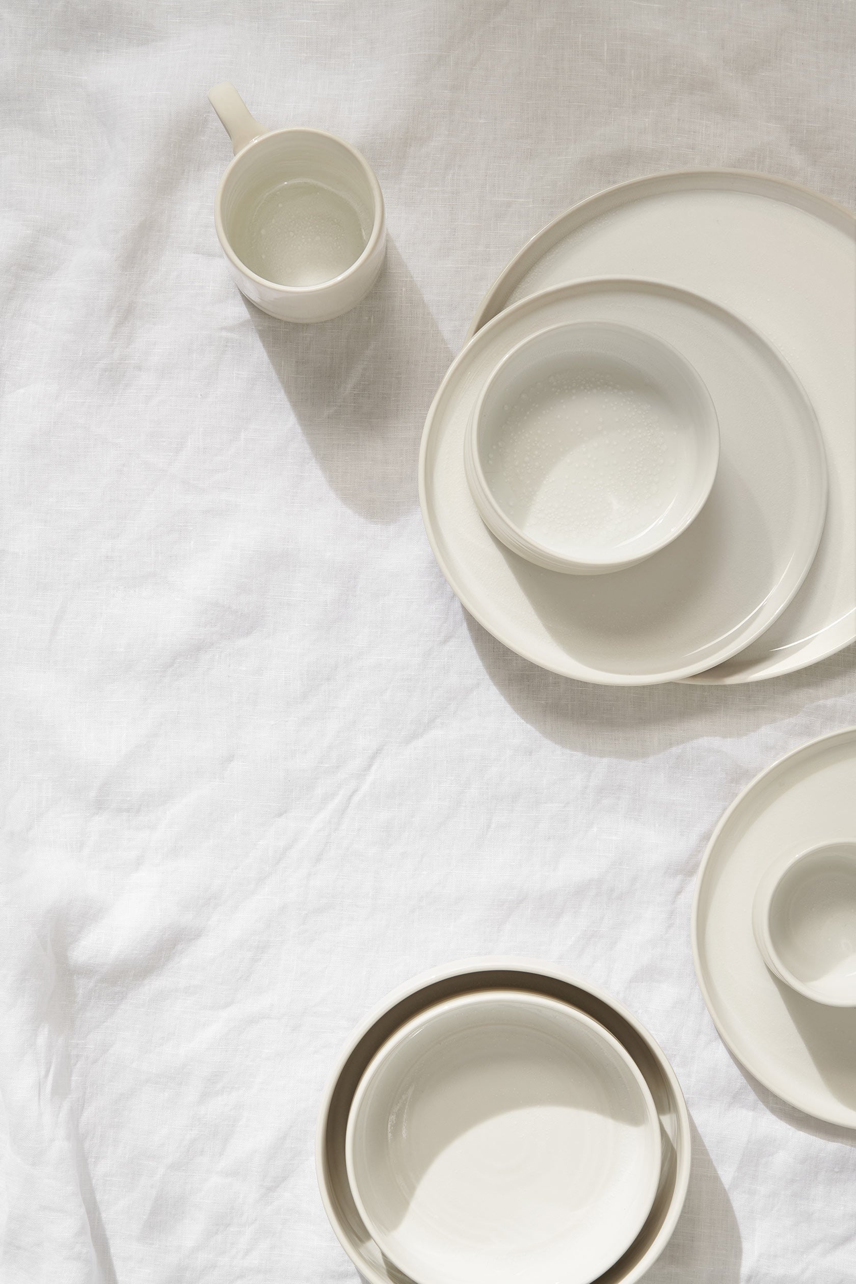 RE:GLAZE - Dessert plate, spotted white